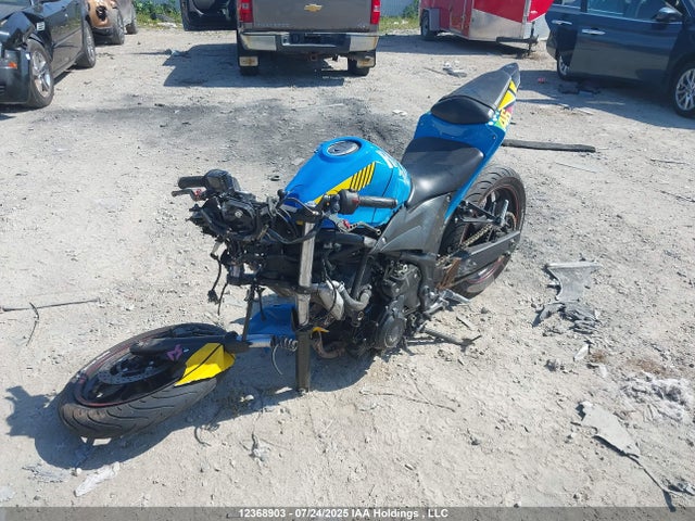 MH3RH06N9GK003269 Yamaha 2016