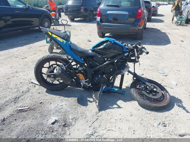MH3RH06N9GK003269 Yamaha 2016