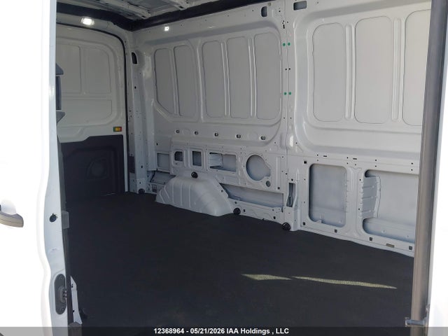 Продажа на аукционе авто 2023 Ford E-transit-350 Cargo, vin: 1FTBW9CK9PKB05563, номер лота: 12368964