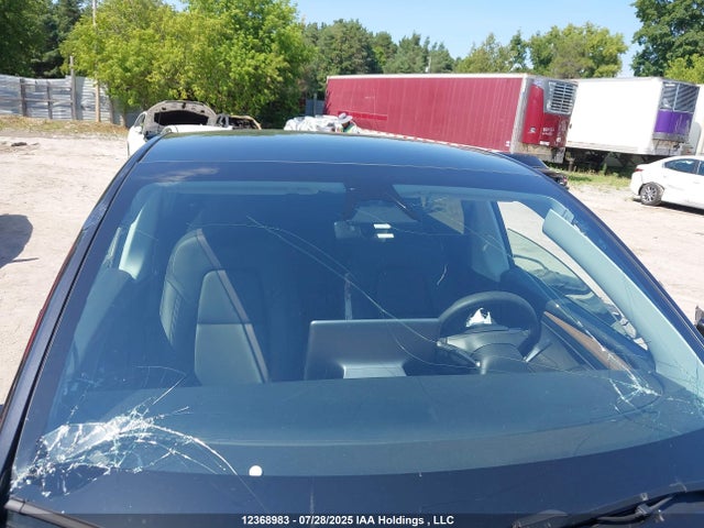 7SAYGDED2RF990104 Tesla Model Y