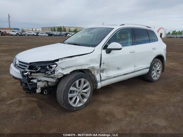 WVGEP9BP4GD004292 Volkswagen 2016