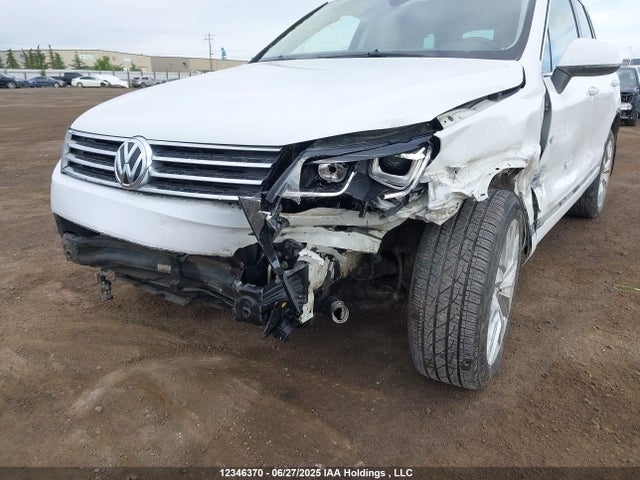WVGEP9BP4GD004292 Volkswagen 2016