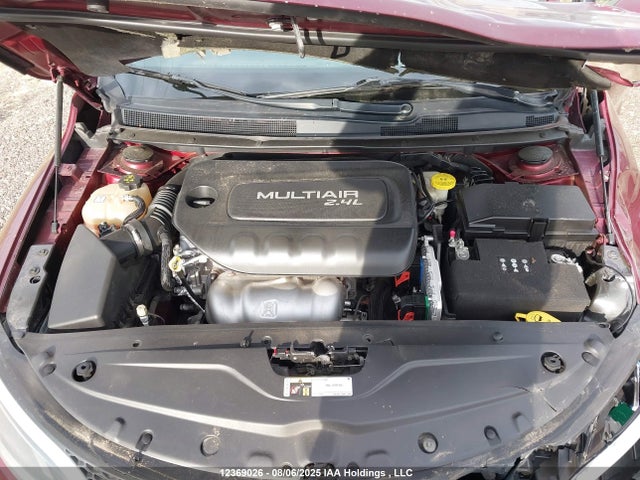 1C3CCCAB2GN140526 Chrysler 200