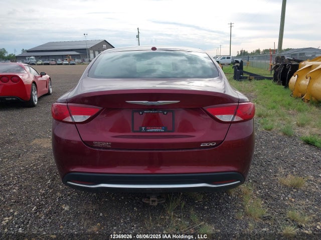 1C3CCCAB2GN140526 Chrysler 200