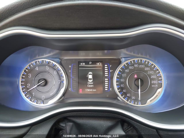 1C3CCCAB2GN140526 Chrysler 200