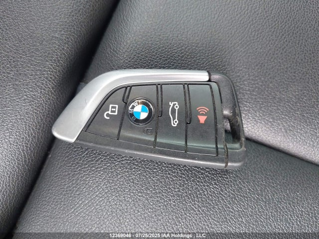 5UXTR9C56JLC78417 BMW X3