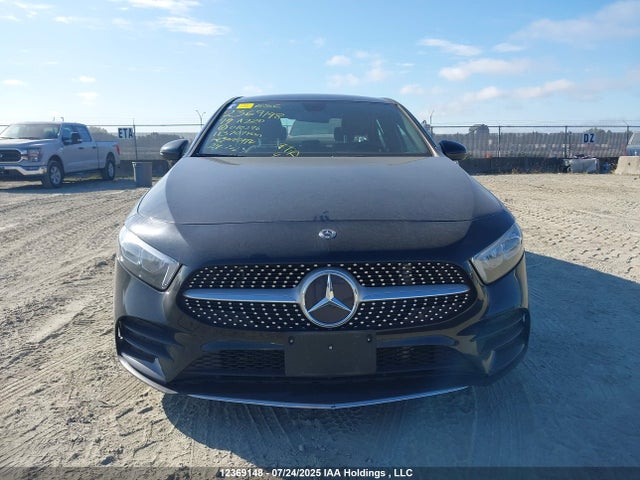 WDD3G4FB9KW010296 Mercedes-Benz m260
