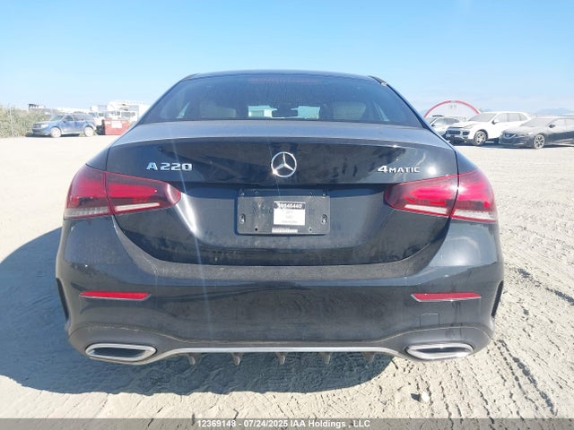 WDD3G4FB9KW010296 Mercedes-Benz m260