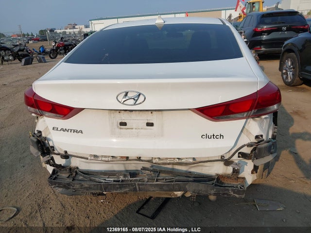 KMHD84LFXHU113715 Hyundai 2017