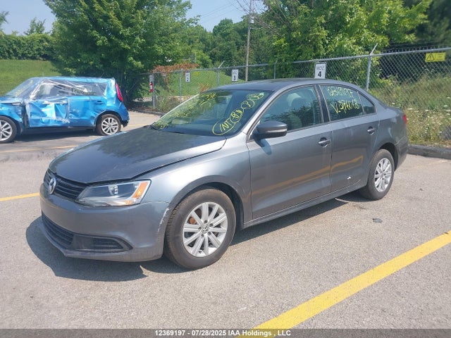 3VWDK7AJ2EM276063 Volkswagen Jetta