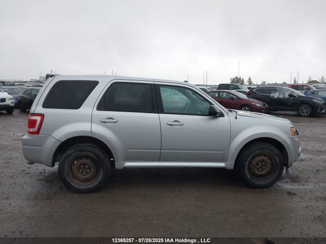 Продажа на аукционе авто 2011 Ford Escape Xlt Automatic, vin: 1FMCU0D74BKC00780, номер лота: 12369257