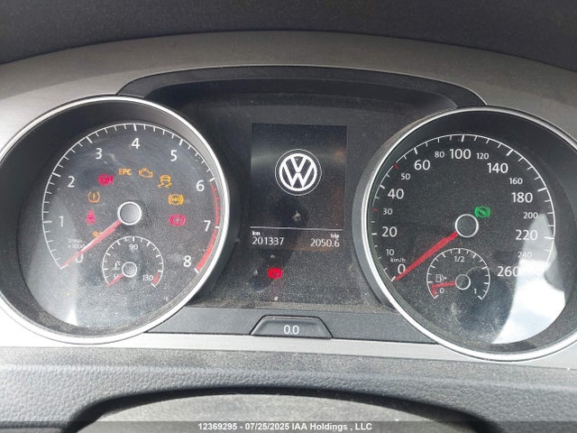 3VW217AU5GM054950 Volkswagen 1.8 tsi
