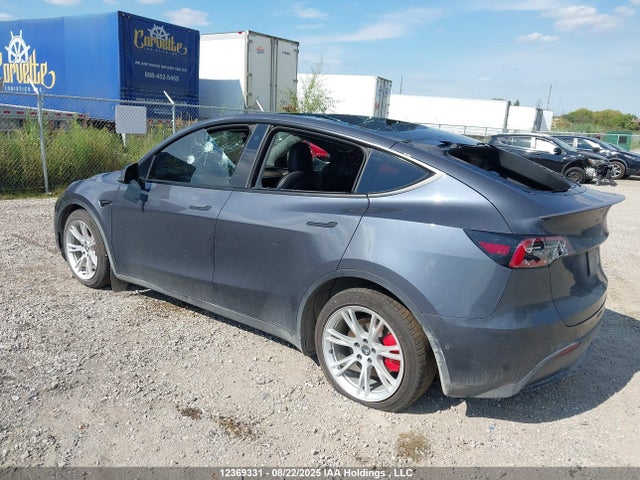 7SAYGDEF3PF586369 Tesla Model Y