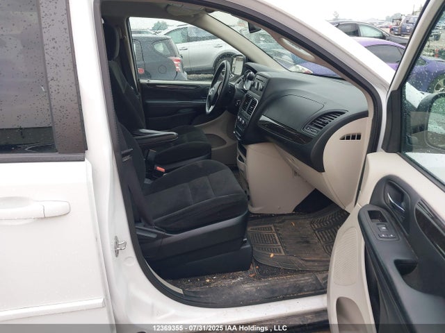 2C4RDGBG3GR390932 Dodge Grand Caravan