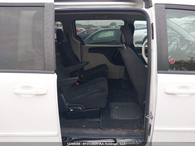 2C4RDGBG3GR390932 Dodge Grand Caravan