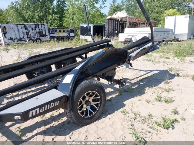 59XBB262XNL005796 Malibu Malibu Boats, Llc