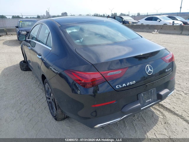 W1K5J4HB4SN534095 Mercedes-Benz m260