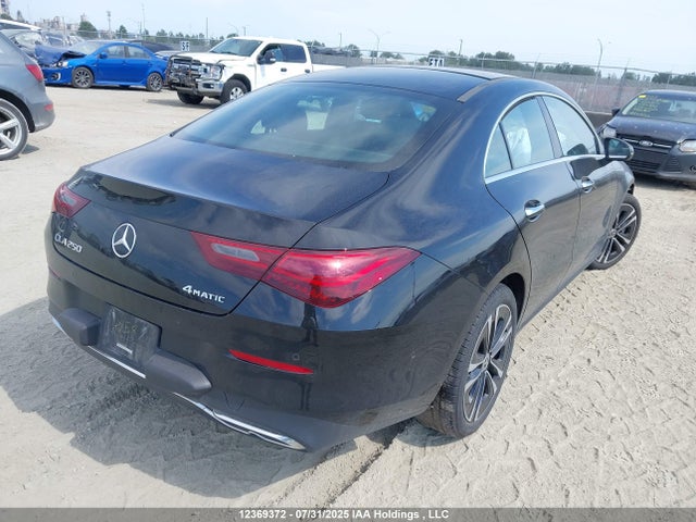 W1K5J4HB4SN534095 Mercedes-Benz m260