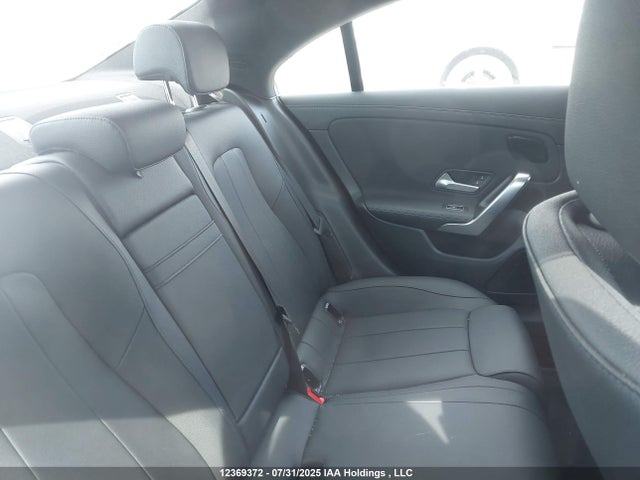 W1K5J4HB4SN534095 Mercedes-Benz m260