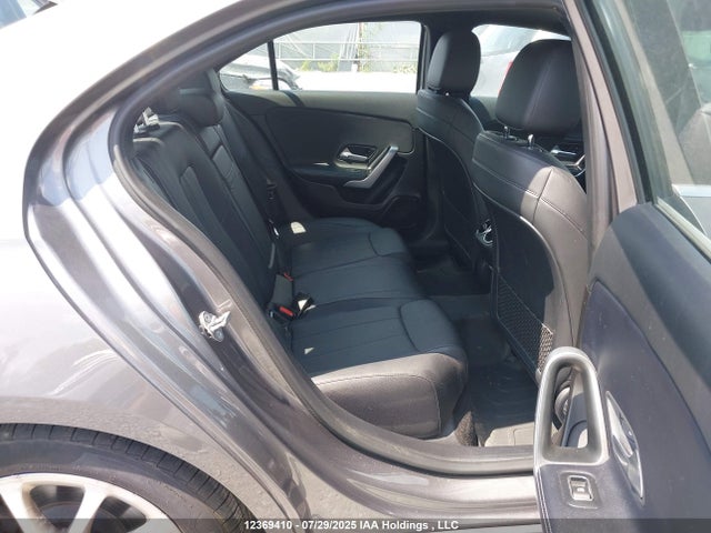WDD3G4FB2LW040905 Mercedes-Benz m260