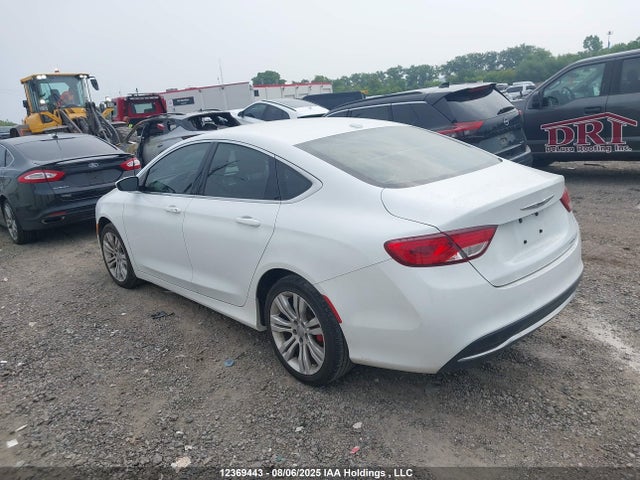 1C3CCCAB6FN678919 Chrysler 2015