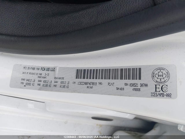 1C3CCCAB6FN678919 Chrysler 2015
