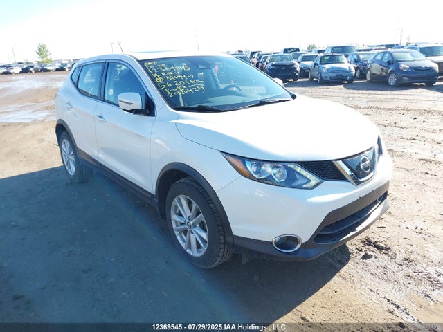 JN1BJ1CR0KW316944 Nissan 2019
