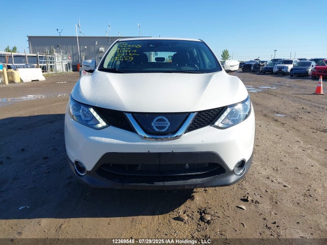 JN1BJ1CR0KW316944 Nissan 2019