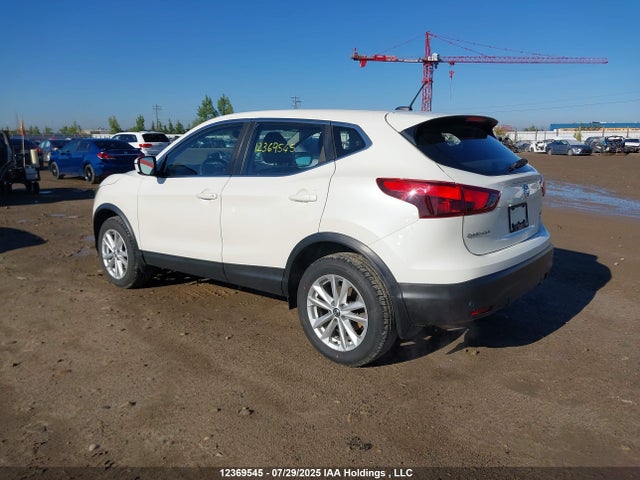 JN1BJ1CR0KW316944 Nissan 2019