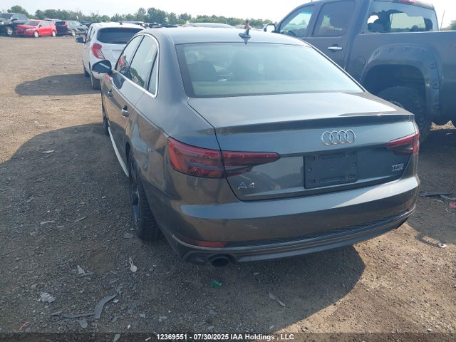 WAUENAF43HN062754 Audi A4