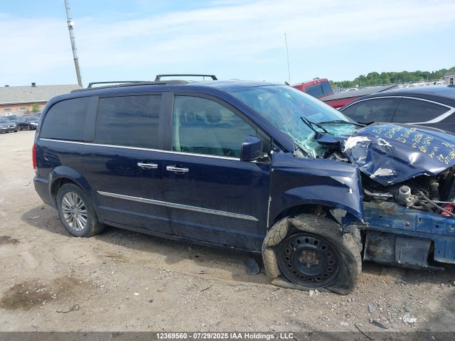 2C4RC1CG8FR705866 Chrysler Town and Country