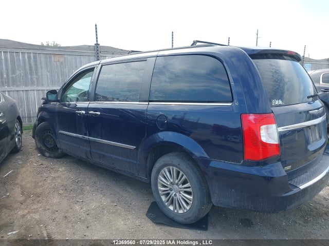 2C4RC1CG8FR705866 Chrysler Town and Country