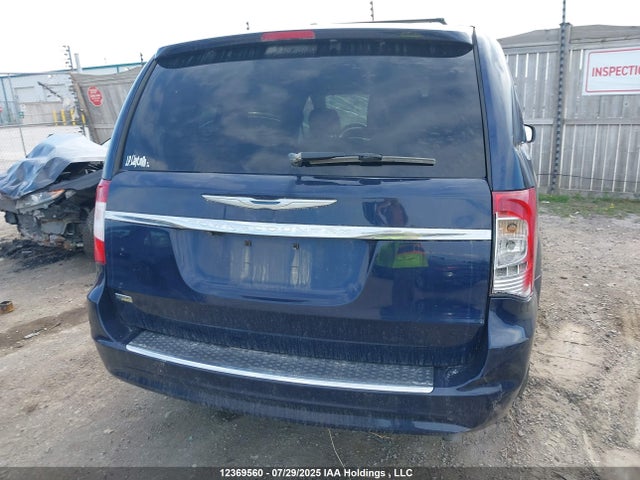 2C4RC1CG8FR705866 Chrysler Town and Country