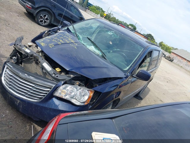 2C4RC1CG8FR705866 Chrysler Town and Country