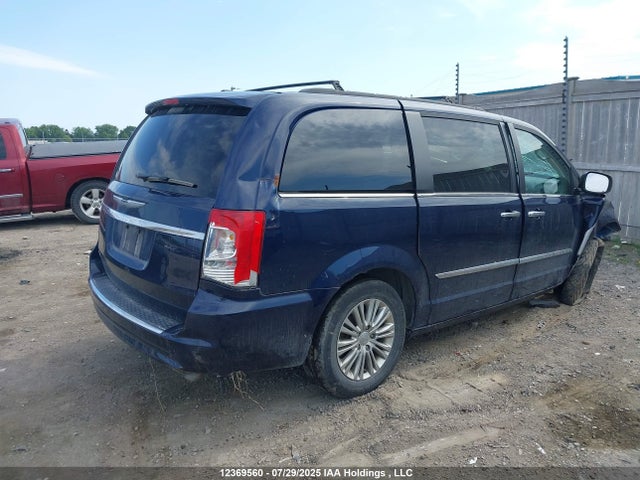 2C4RC1CG8FR705866 Chrysler Town and Country