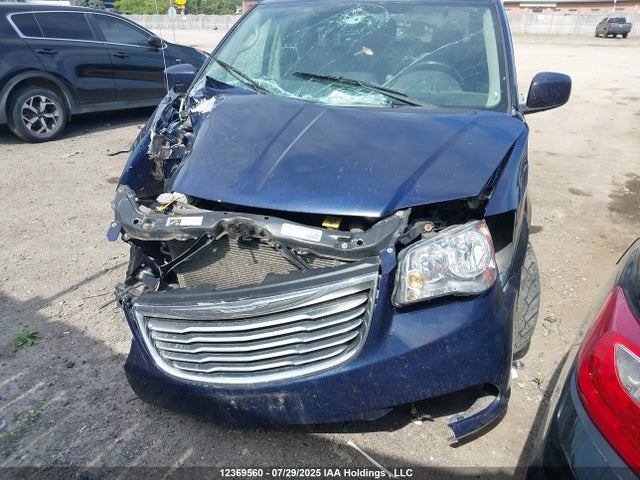 2C4RC1CG8FR705866 Chrysler Town and Country
