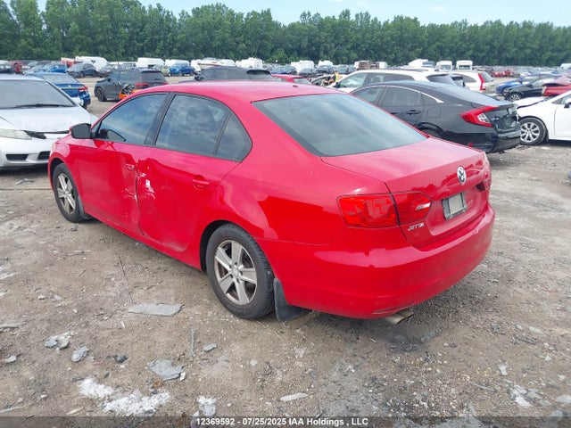 3VW2K7AJ4EM242939 Volkswagen 2014