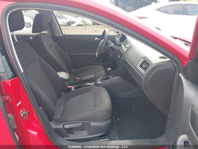 3VW2K7AJ4EM242939 Volkswagen 2014