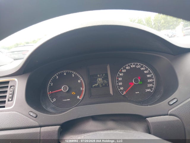3VW2K7AJ4EM242939 Volkswagen 2014