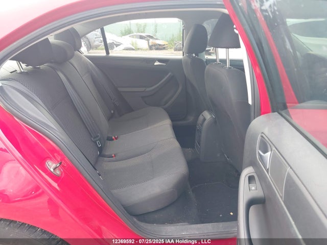 3VW2K7AJ4EM242939 Volkswagen 2014