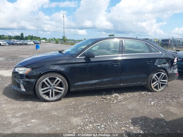 WAUE8GFF1J1051700 Audi 2018