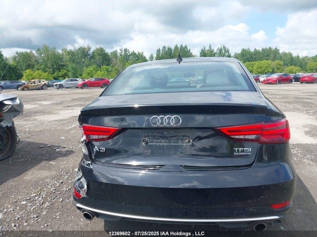 WAUE8GFF1J1051700 Audi 2018
