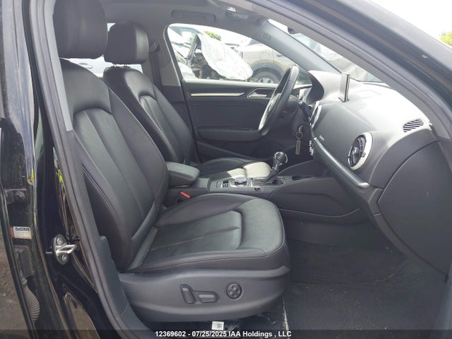WAUE8GFF1J1051700 Audi 2018