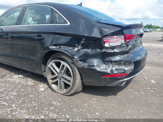 WAUE8GFF1J1051700 Audi 2018