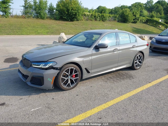 BMW 530e 2021 WBA33AG09MCF62001 Image 2