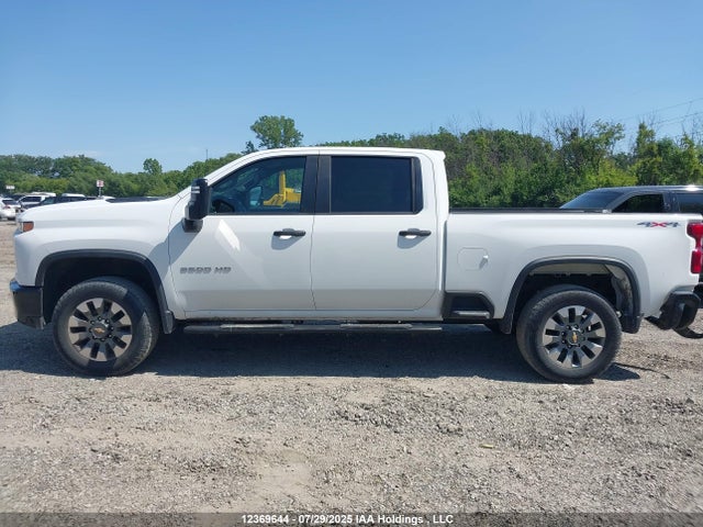 Chevrolet l8t 2023 2GC4YME7XP1721240 Image 14
