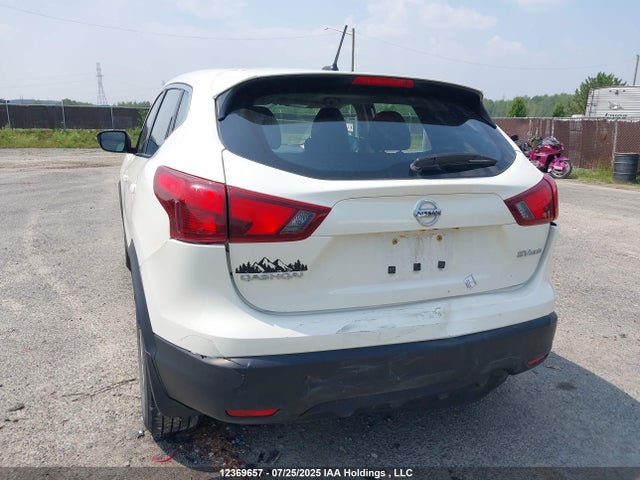 JN1BJ1CR3JW287700 Nissan 2018
