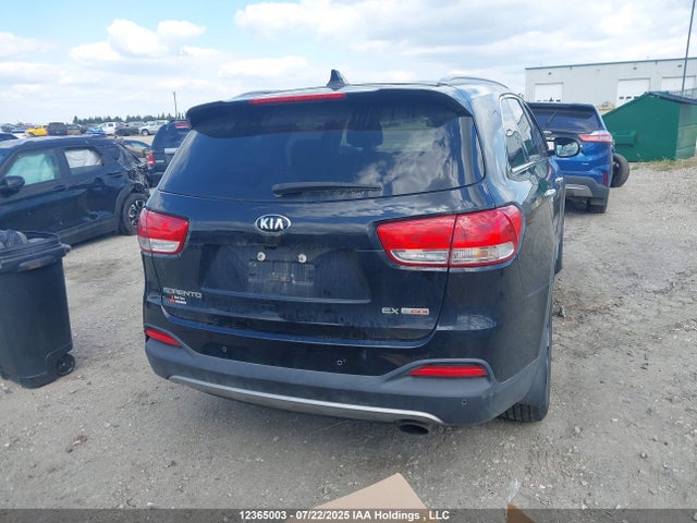 5XYPHDA1XHG325282 KIA Sorento