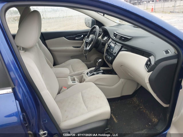 JN1BJ1CR4JW282411 Nissan 2018
