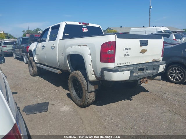 1GC1KXC89EF180155 Chevrolet lml
